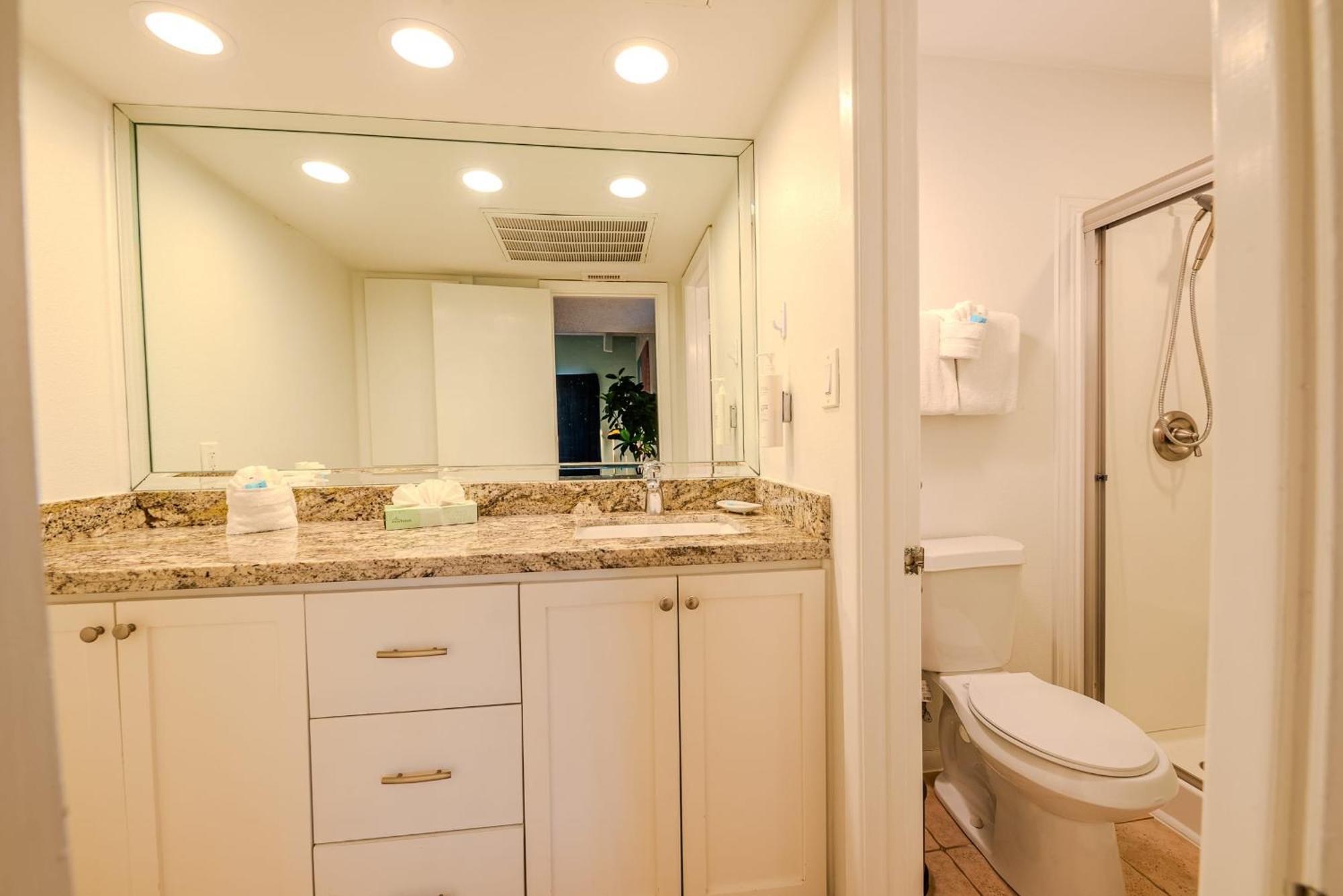 Kingfishers Retreat Serene 1Br Escape With Balcony 207 South Padre Island Kültér fotó